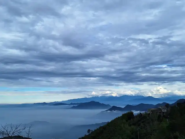 觀景台看雲海